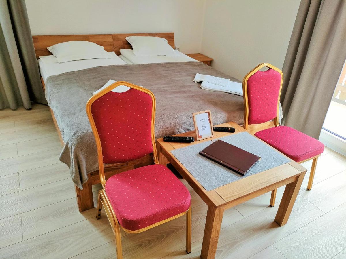 Am Berg Hotel-Restaurant 헤르츠베르크암하르츠 외부 사진